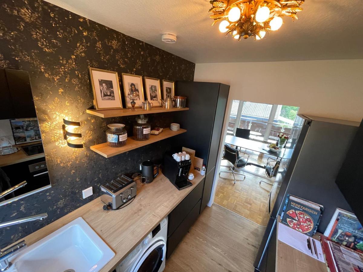 Appartement Region Esslingen - Naehe Messe - Flughafen - Stuttgart - Wohnen Und Arbeiten Auf Zeit In 120M2 Wohlfuehlatmosphaere - Ab 3 Uebernachtungen - Geeignet Fuer 4 Pers Incl Kinder - Beistellbett Moeglich - Kinder Und Tiere Willkommen - Garage F 알트바크 외부 사진