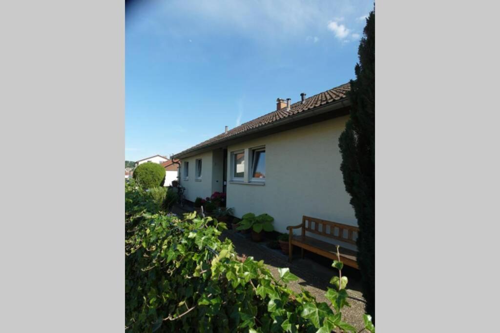 Appartement Region Esslingen - Naehe Messe - Flughafen - Stuttgart - Wohnen Und Arbeiten Auf Zeit In 120M2 Wohlfuehlatmosphaere - Ab 3 Uebernachtungen - Geeignet Fuer 4 Pers Incl Kinder - Beistellbett Moeglich - Kinder Und Tiere Willkommen - Garage F 알트바크 외부 사진