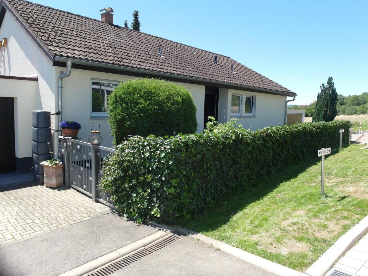 Appartement Region Esslingen - Naehe Messe - Flughafen - Stuttgart - Wohnen Und Arbeiten Auf Zeit In 120M2 Wohlfuehlatmosphaere - Ab 3 Uebernachtungen - Geeignet Fuer 4 Pers Incl Kinder - Beistellbett Moeglich - Kinder Und Tiere Willkommen - Garage F 알트바크 외부 사진
